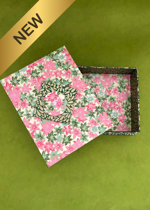 Friction Lid Box with Sidella O'Brien