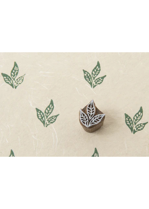 Tiny Leaves Block