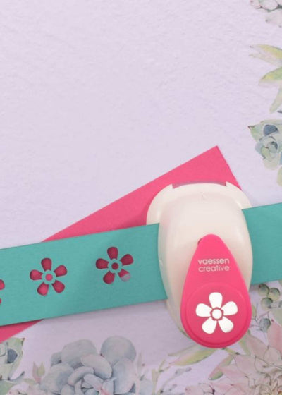 Craft Punch Flower Small - Liberties Papers